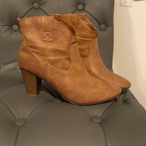 Cowboy Booties - Picture 1 of 3